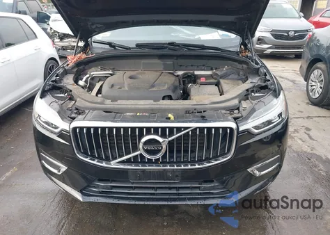2018 Volvo Xc60 T5 Inscription z USA, uszkodzony, nr VIN YV4102RL2J1040828